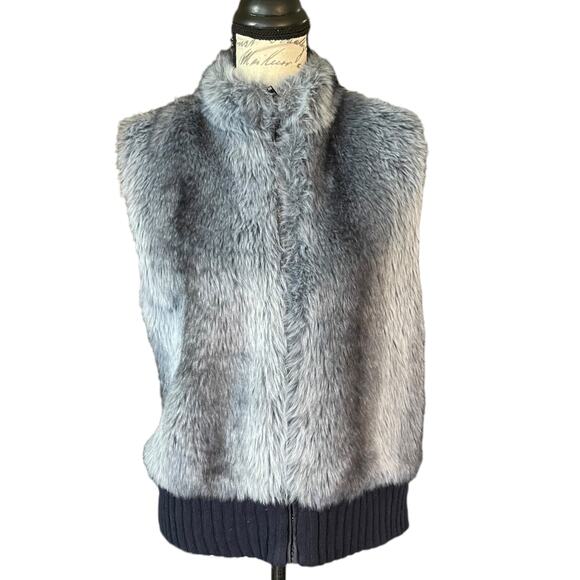 Shaver Laker Jackets & Blazers - Shaver Lake EUC Blue Faux Fur Sleeveless Vest X-Large